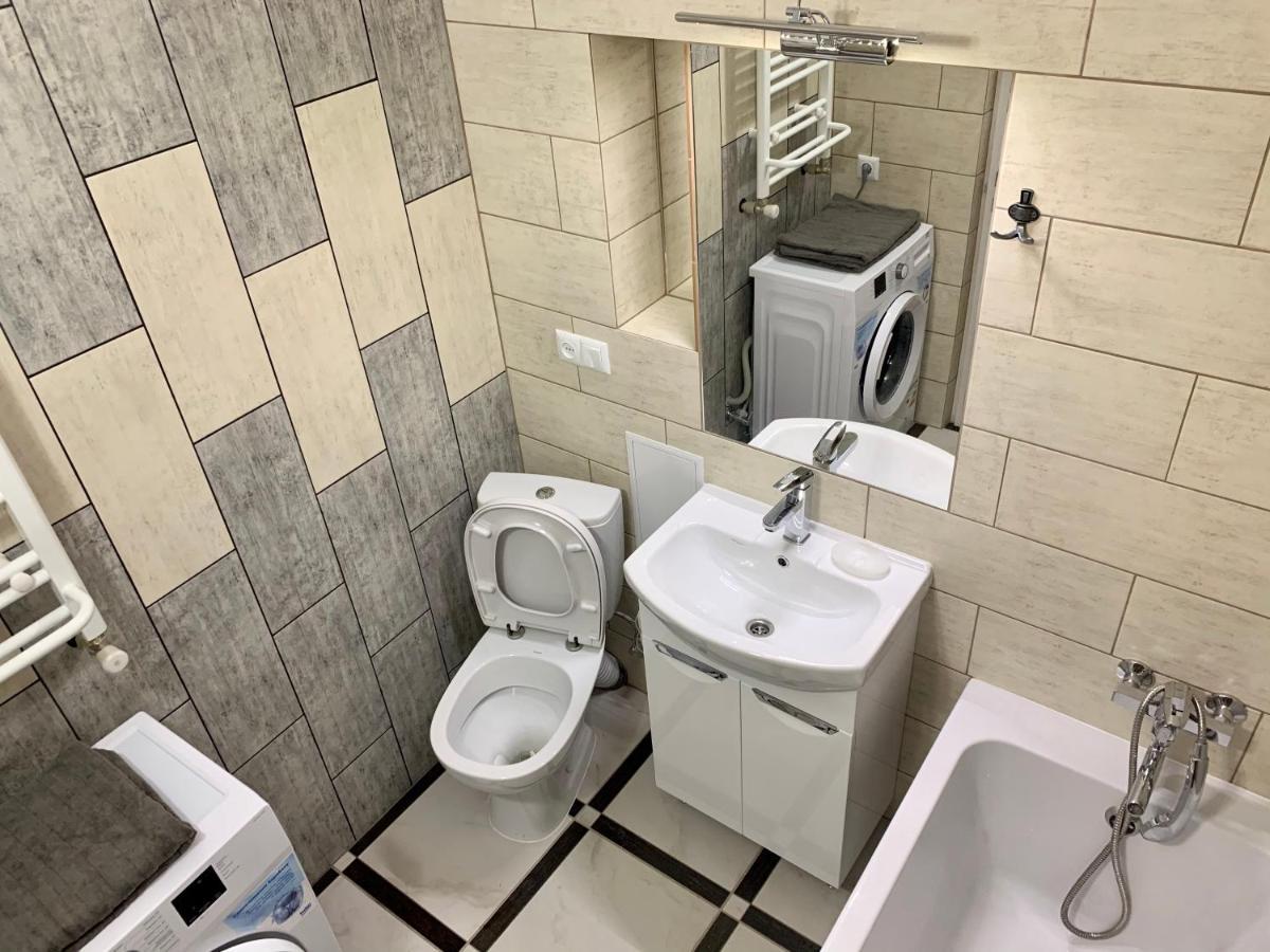 Apartment For You Ivano-Frankivsk Luaran gambar